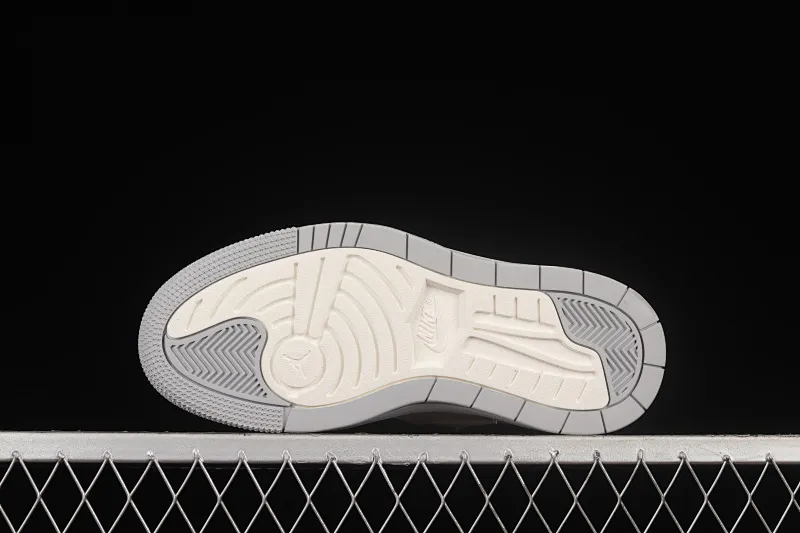 All categories Air Jordan Jordan series basketball shoes Air Jordan 1 Low Air Jordan 1 Elevate Low SE "Wolf Grey" Little AJ thick-soled retro basketball shoes DH7004-100